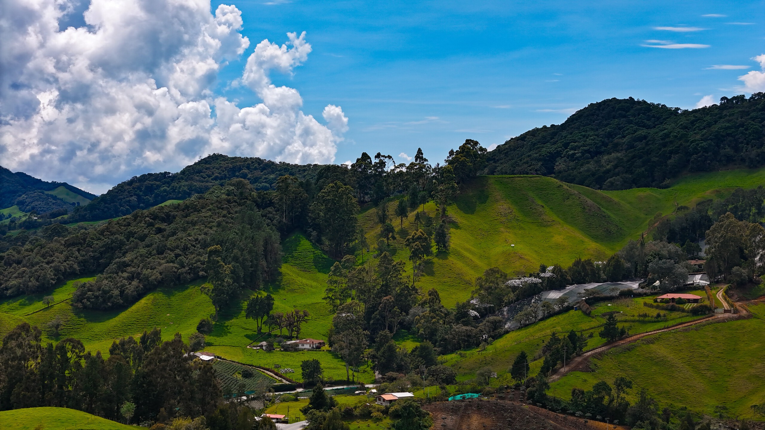 Beautiful,Landscape,In,The,Mountains,That,Separate,La,Unión,With